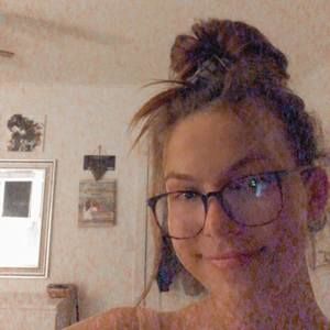 Meet your Posher, Kaylie